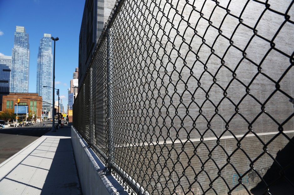 A picture of a temporary fence.